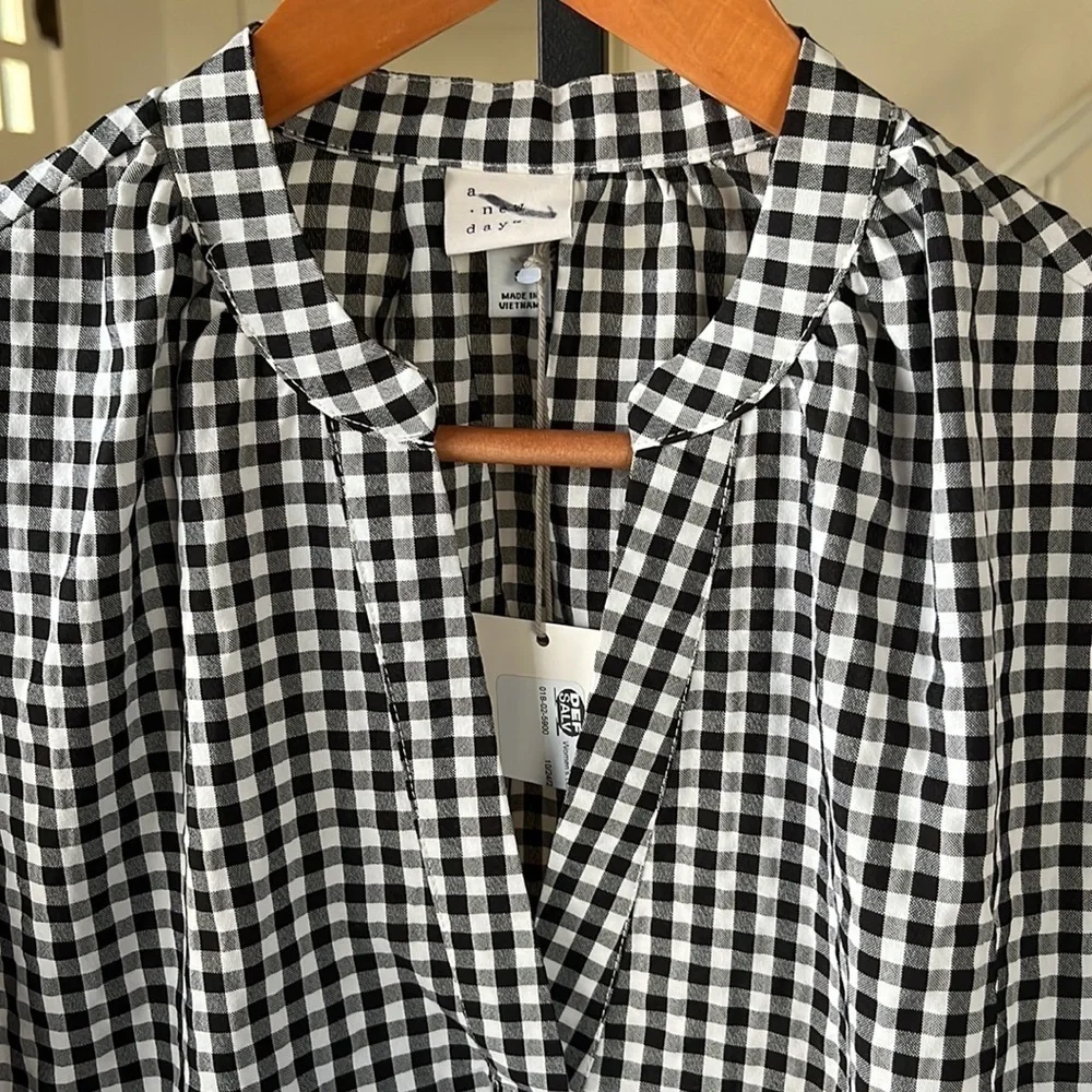A NEW DAY Popover Top in Black/White Gingham NWT Small - Picture 3 of 13